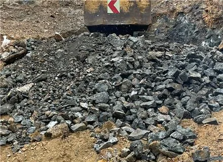 سنگ آهن مگنتیت